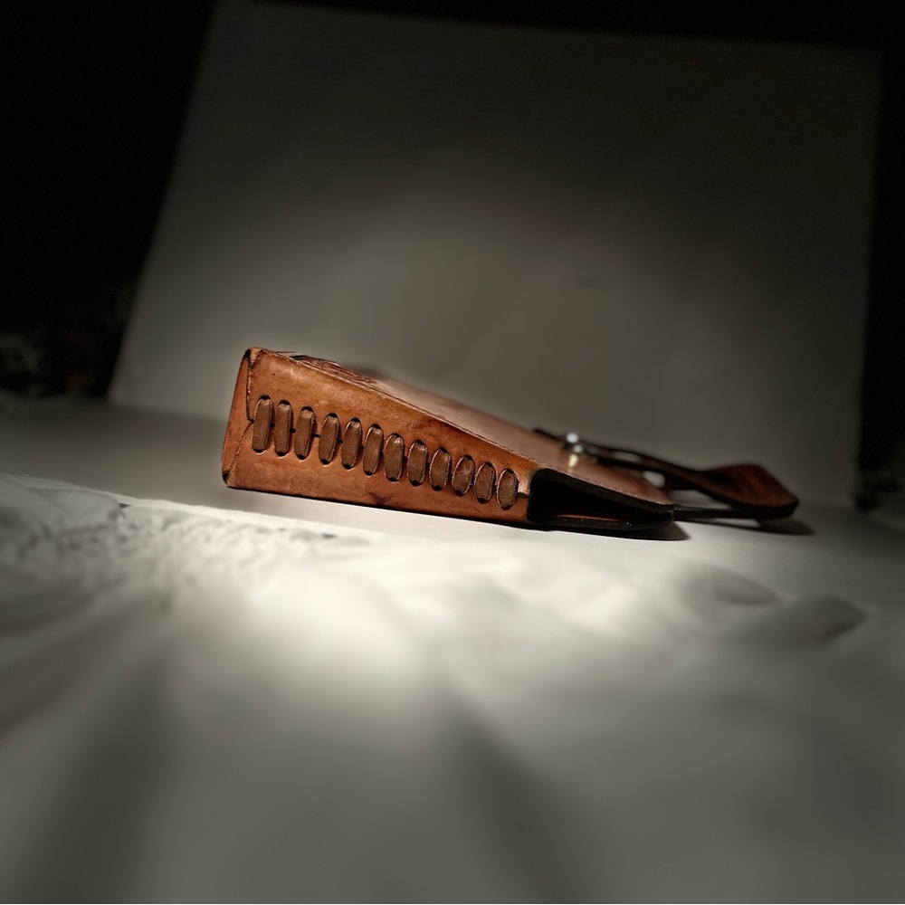 Leather Oakleaf briefcase - Picture 8 of 8